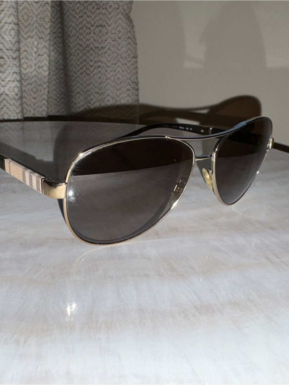 Burberry Gold Aviator BE3080 Sunglasses with Brown Gradient Polarized Lenses - Picture 6 of 6